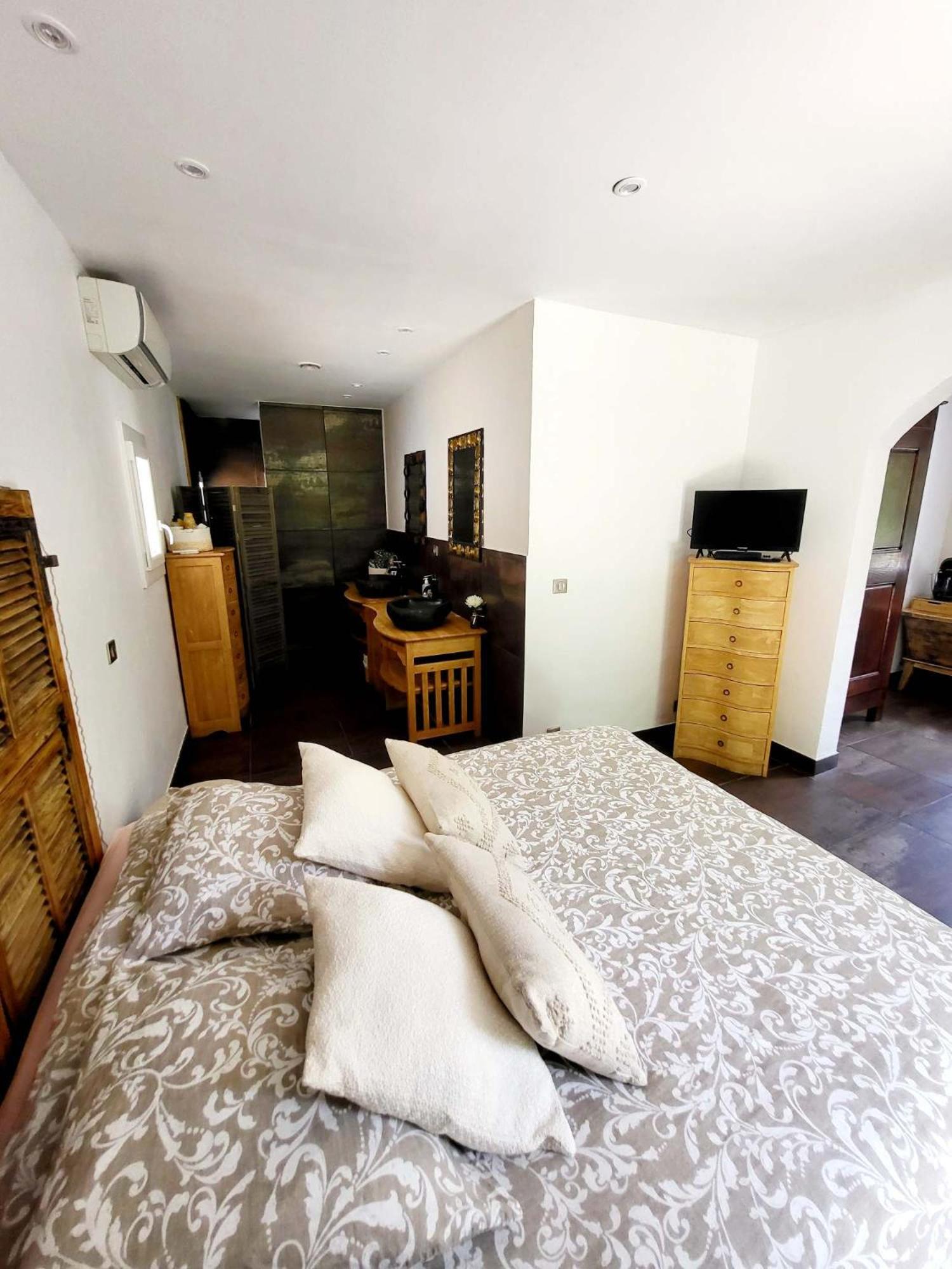 Lou Mas Del Ranc Bed & Breakfast Roquesteron Exterior photo